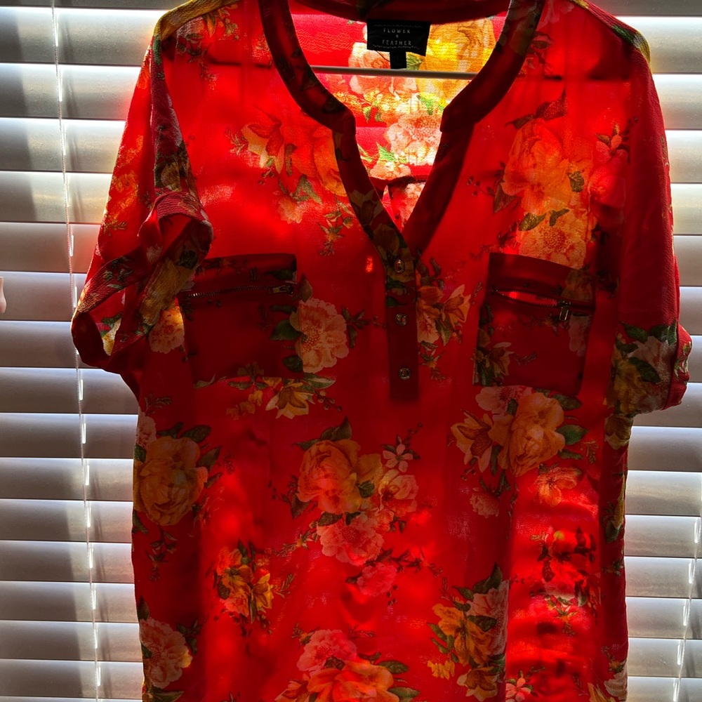 Women’s dress shirt